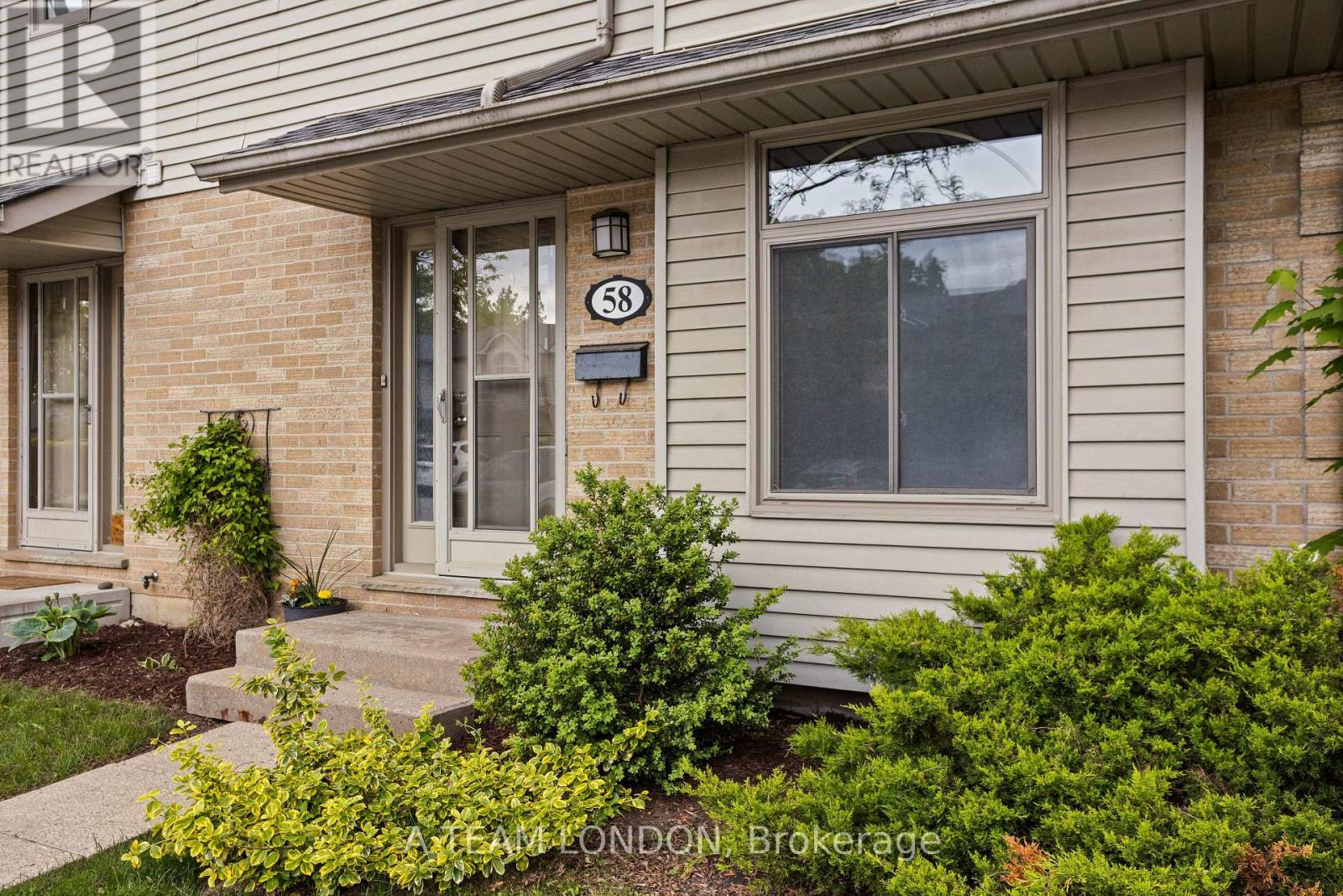 Photo 3 of 29 for 58 - 141 Condor Court