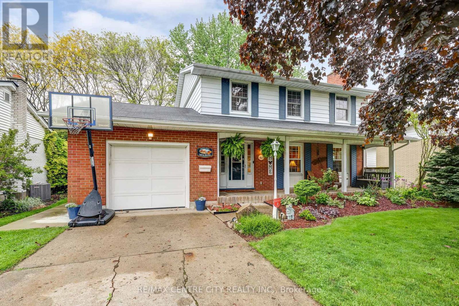 182 Chestnut Street, St. Thomas, Ontario  N5R 2B4 - Photo 1 - X12168972