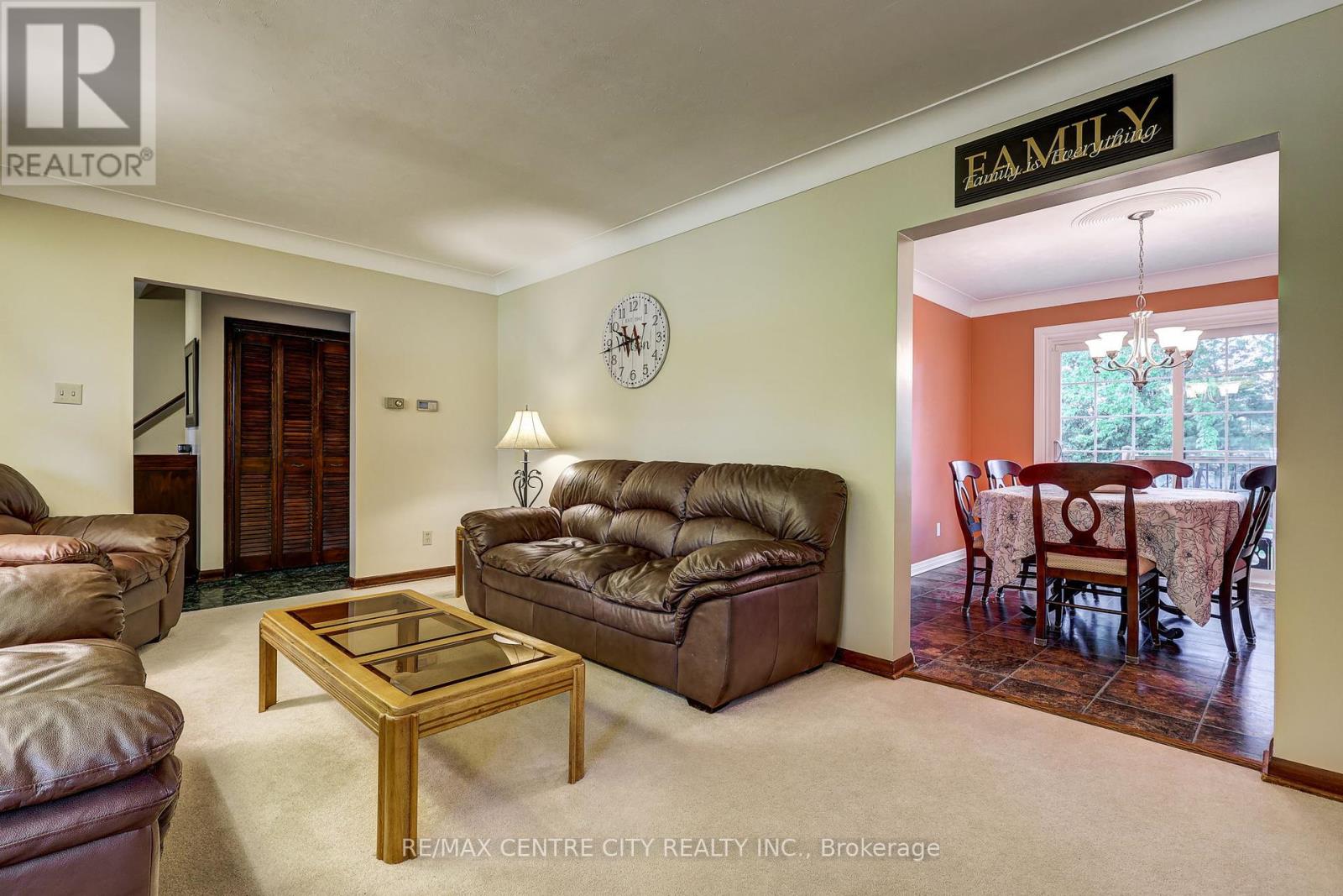 182 Chestnut Street, St. Thomas, Ontario  N5R 2B4 - Photo 7 - X12168972