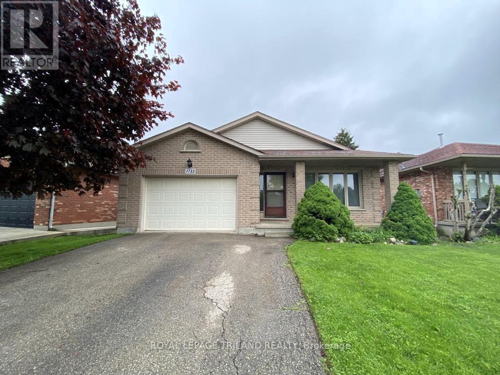 Property at 1733 JALNA BOULEVARD image 2