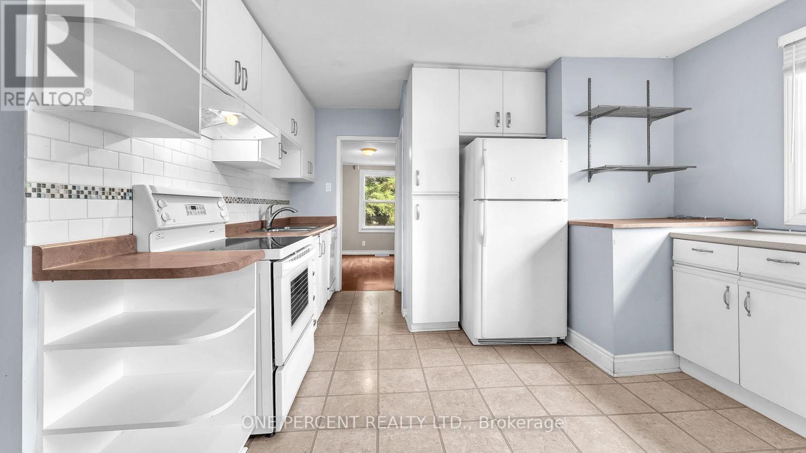 Photo 4 of 24 for 1185 Albany Street