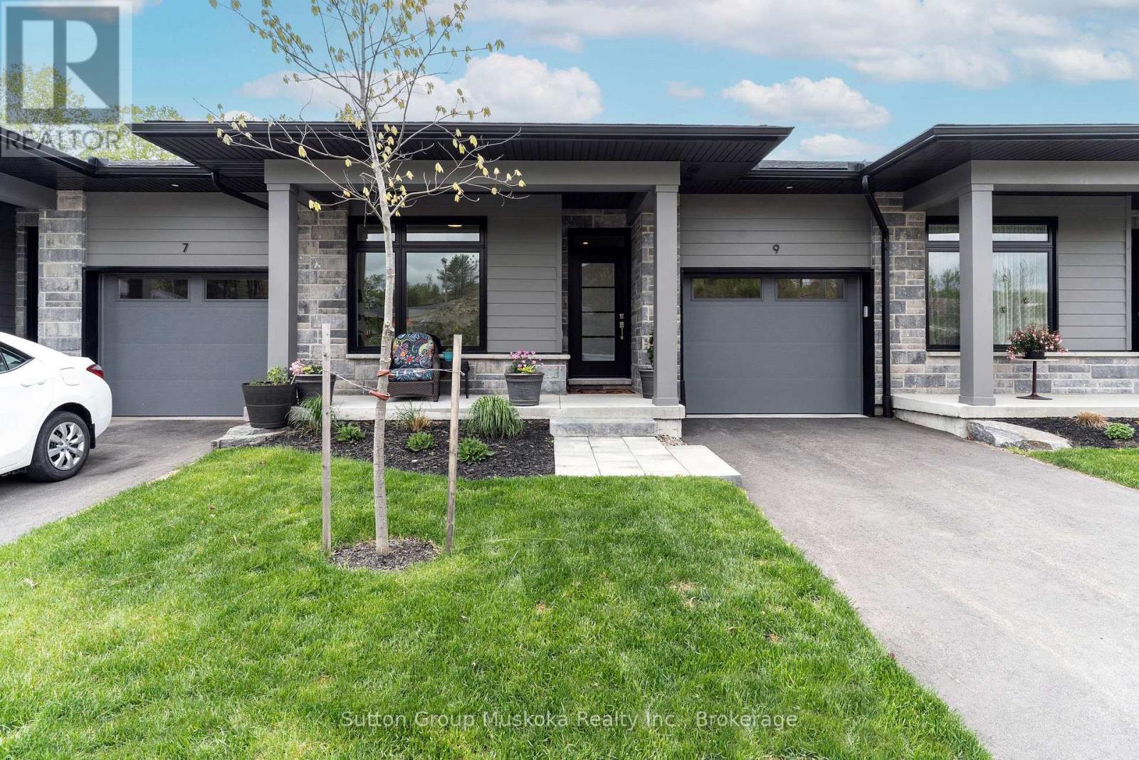 9 JACK STREET, Huntsville, Ontario