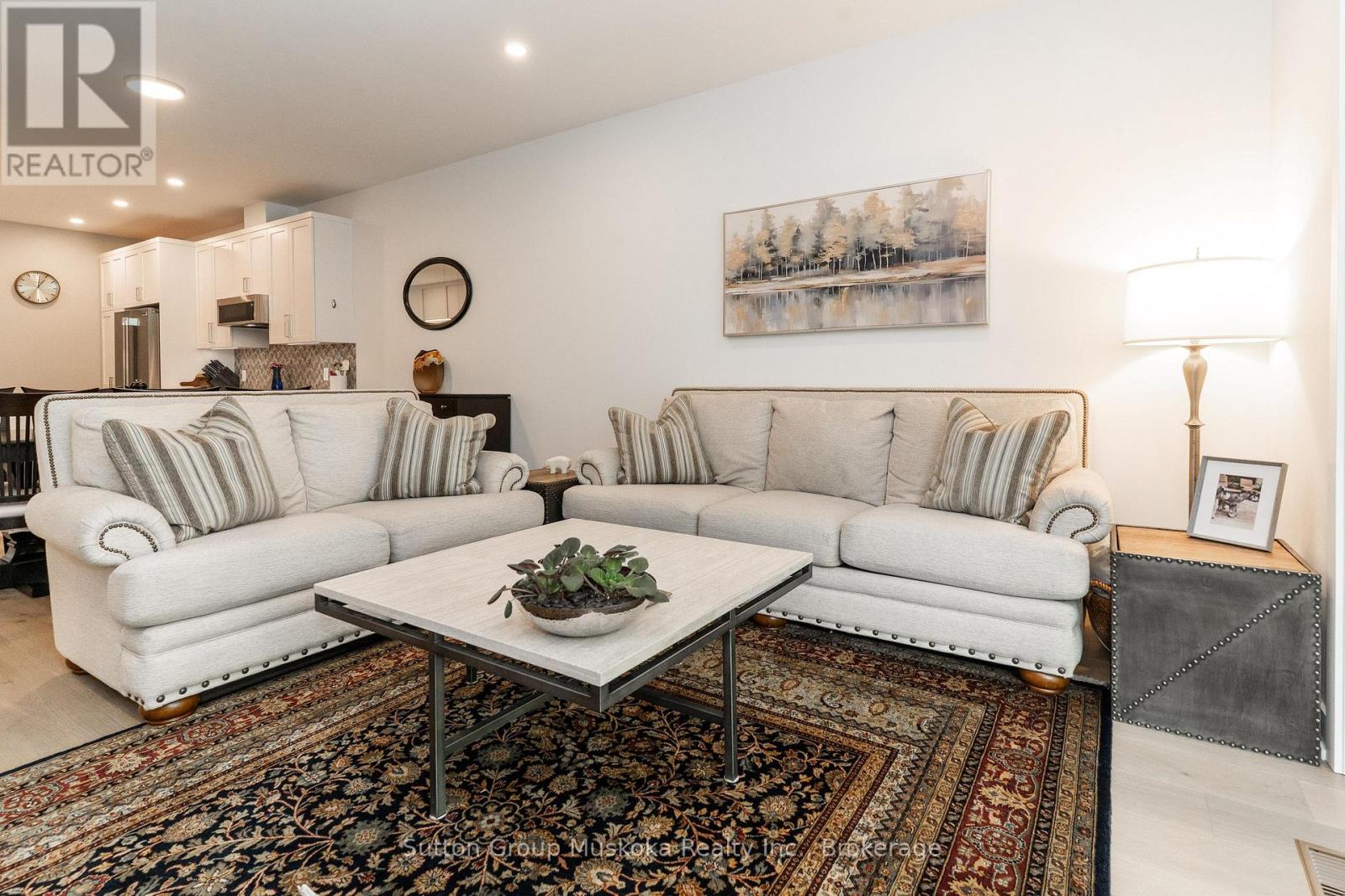 9 Jack Street, Huntsville, Ontario  P1H 0G4 - Photo 8 - X12168947
