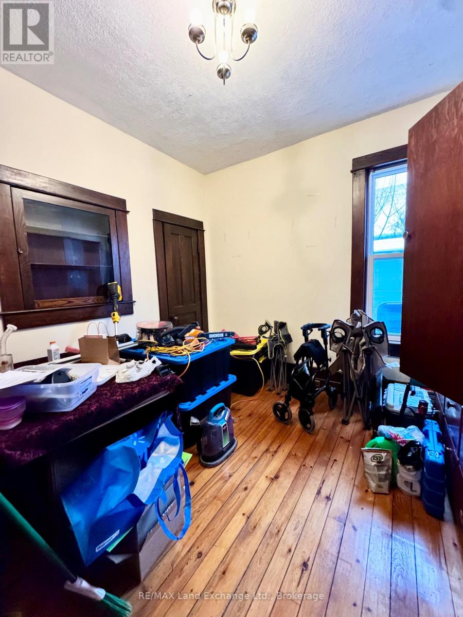 79 Albert Street S, Saugeen Shores, Ontario  N0H 2L0 - Photo 7 - X12169045