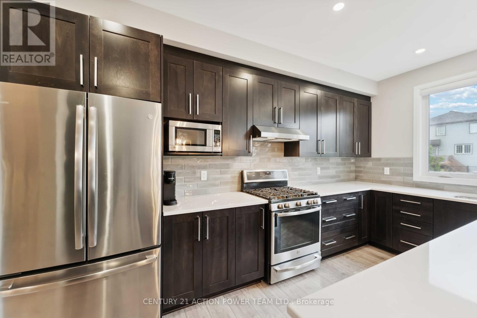 266 Esturgeon Street, Ottawa, Ontario  K4A 1G7 - Photo 17 - X12168984
