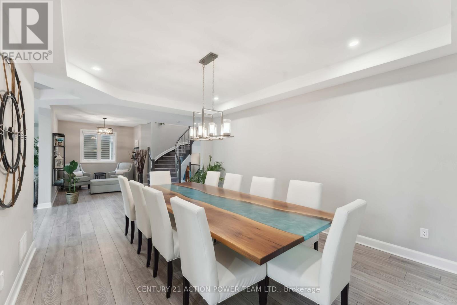 266 Esturgeon Street, Ottawa, Ontario  K4A 1G7 - Photo 23 - X12168984