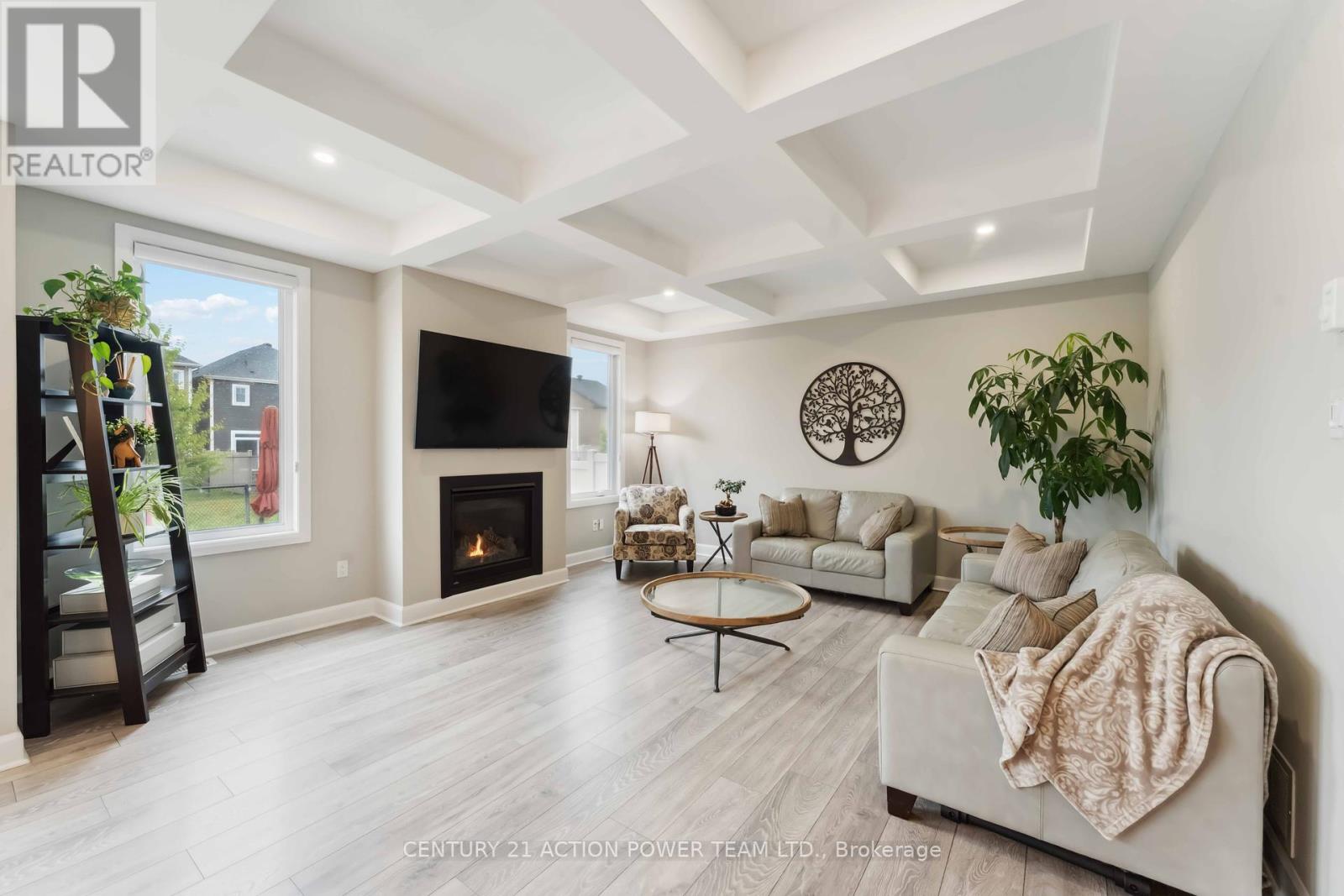 266 Esturgeon Street, Ottawa, Ontario  K4A 1G7 - Photo 8 - X12168984