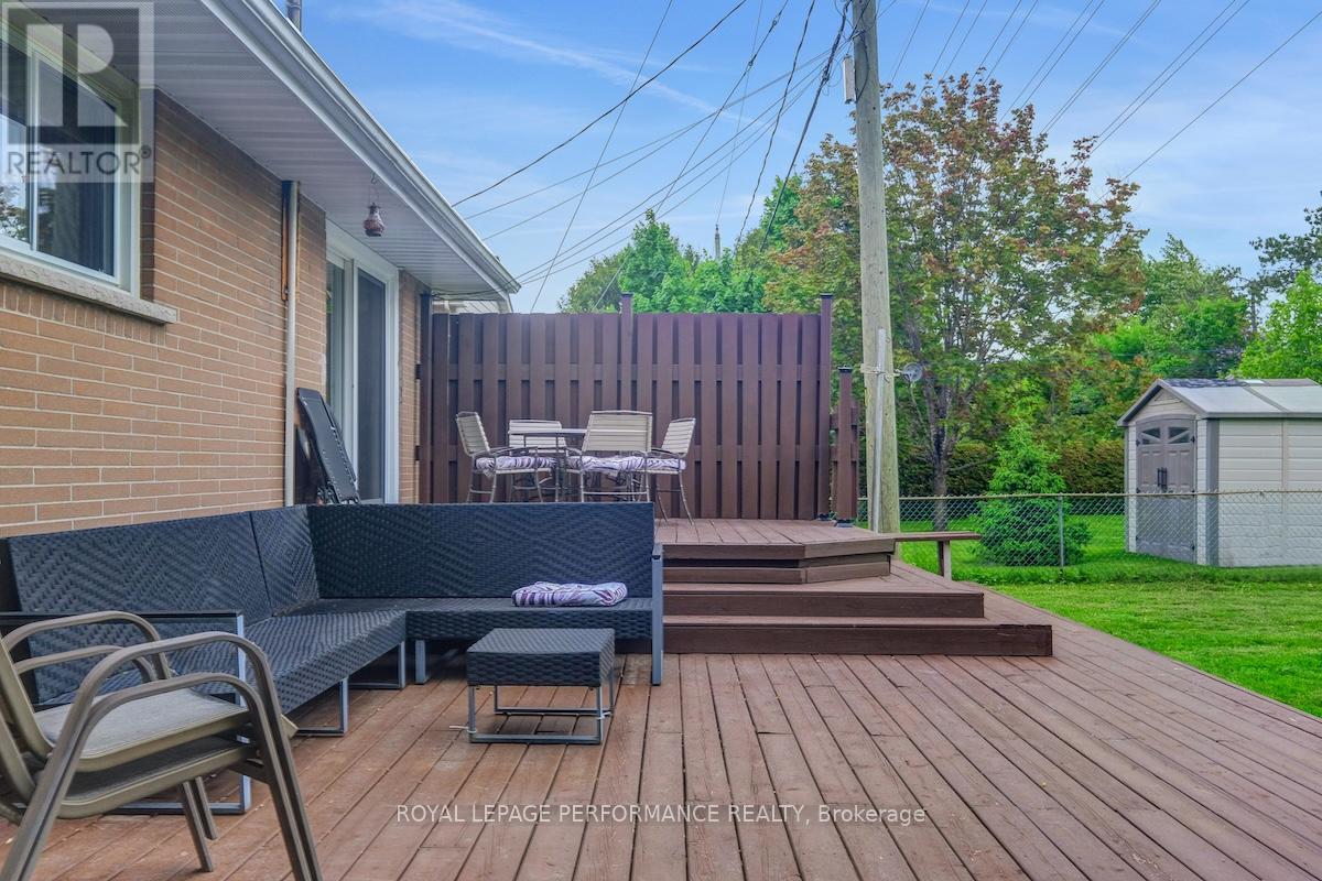 1207 Woodside Drive, Ottawa, Ontario  K2C 2G7 - Photo 36 - X12169035