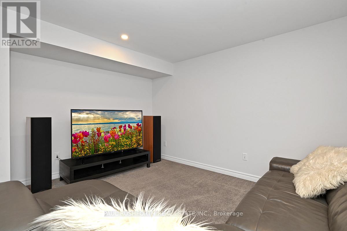 770 Cope Drive, Ottawa, Ontario  K2S 2P9 - Photo 22 - X12169040