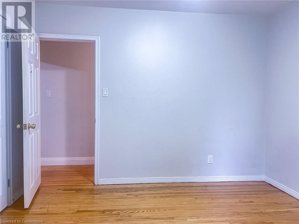 54 Austin Drive Unit# Upper, Waterloo, Ontario  N2L 3Y3 - Photo 14 - 40732902