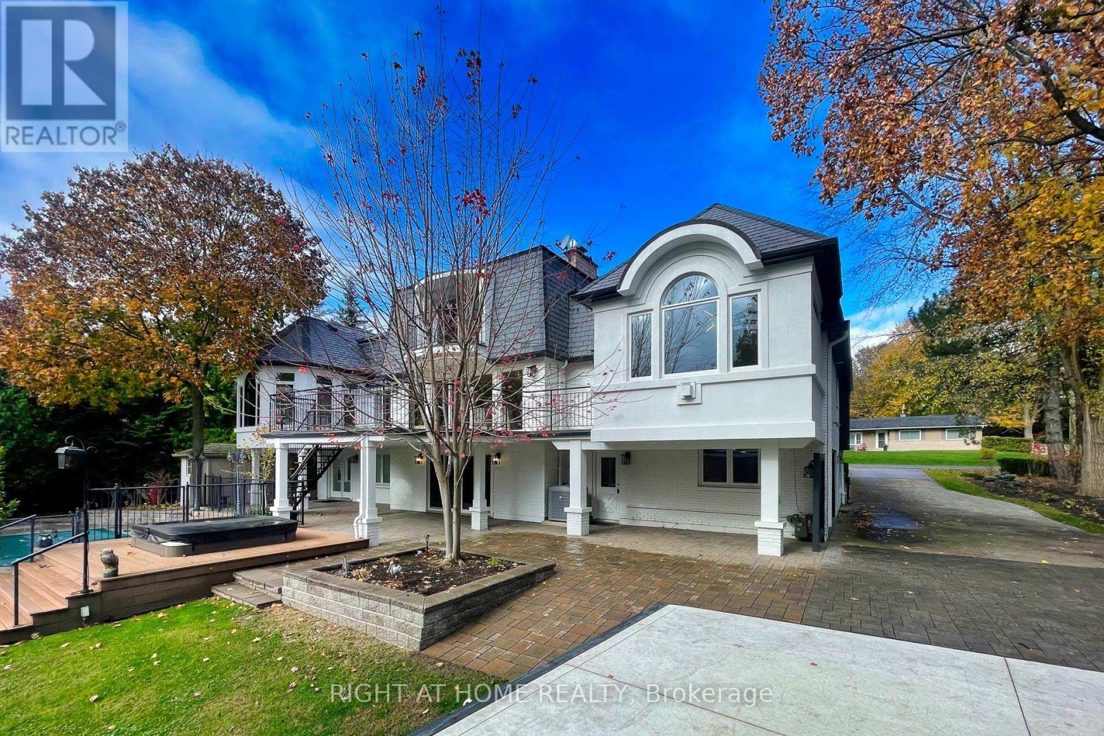 34 Maple Avenue, Hamilton, Ontario  L9H 4W4 - Photo 38 - X12161915