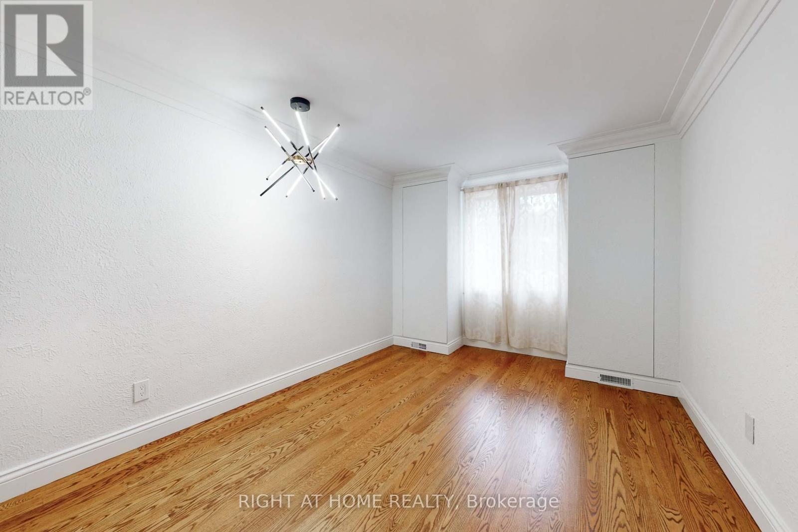 34 Maple Avenue, Hamilton, Ontario  L9H 4W4 - Photo 20 - X12161915