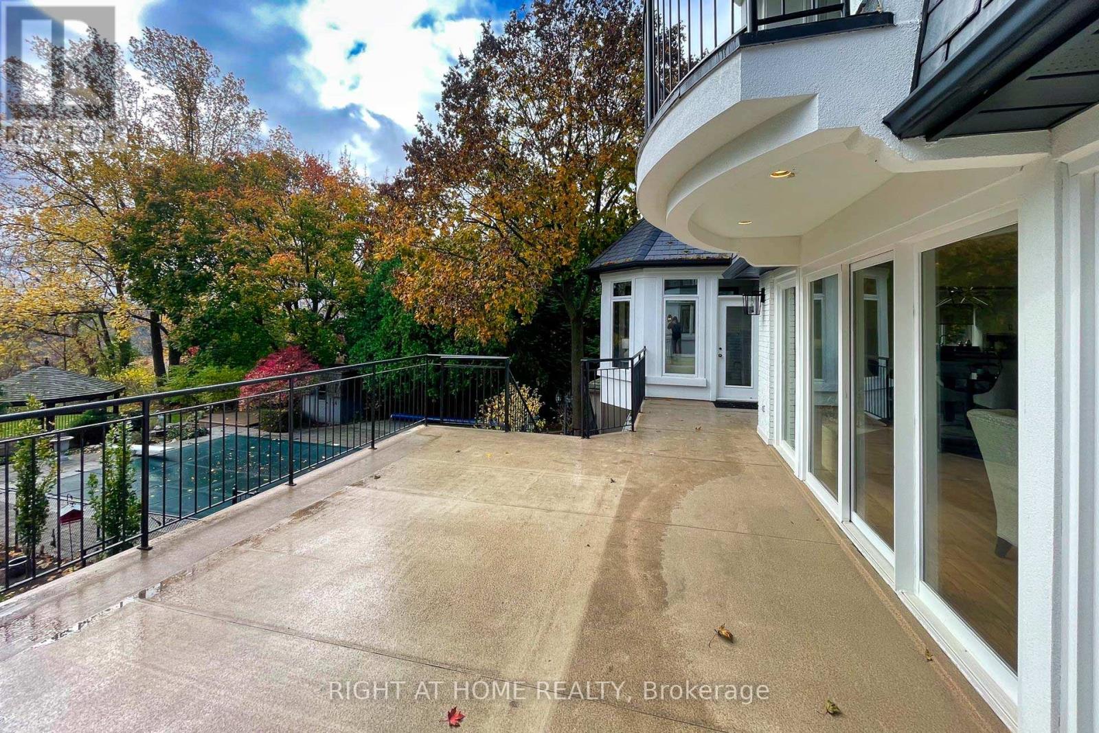 34 Maple Avenue, Hamilton, Ontario  L9H 4W4 - Photo 43 - X12161915
