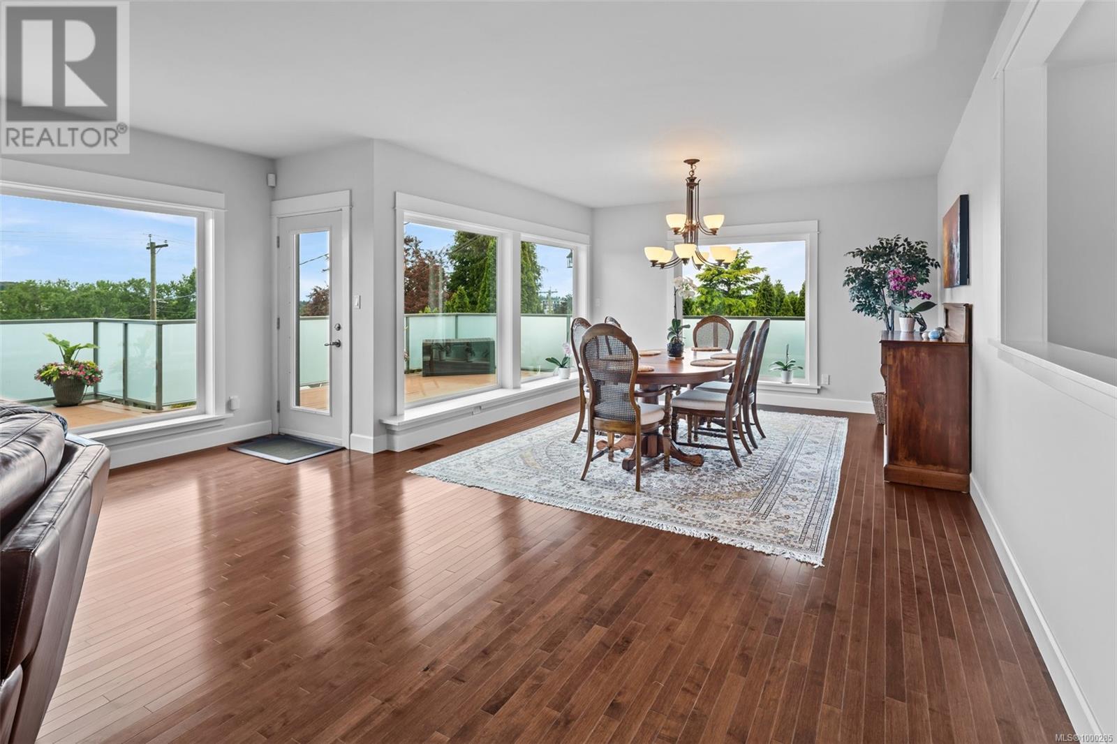 834 Royal Oak Ave, Saanich, British Columbia  V8X 3T2 - Photo 16 - 1000285