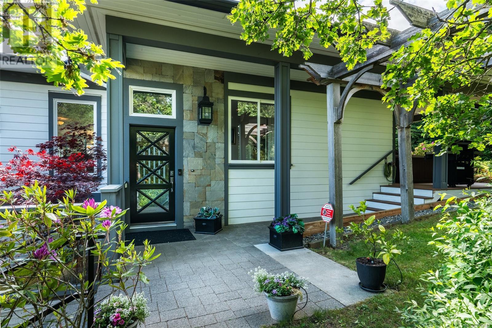 834 Royal Oak Ave, Saanich, British Columbia  V8X 3T2 - Photo 66 - 1000285