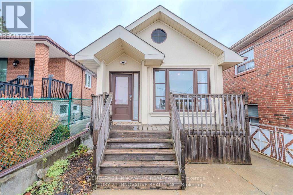 Upper - 523 Westmount Avenue, Toronto, Ontario  M6E 3N6 - Photo 1 - C12168827
