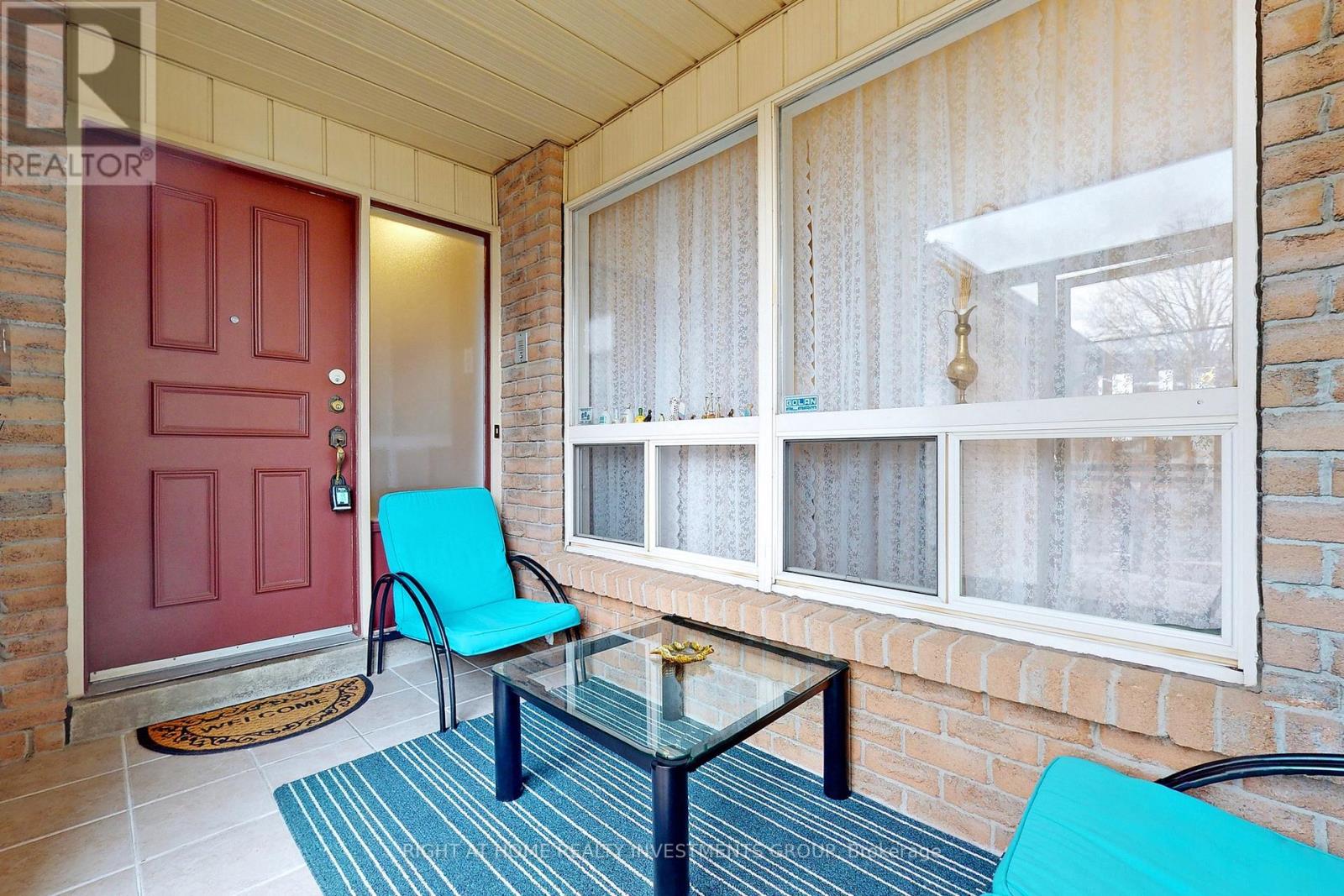187 Robert Hicks Drive, Toronto (Westminster-Branson), Ontario  M2R 3R3 - Photo 5 - C12168876
