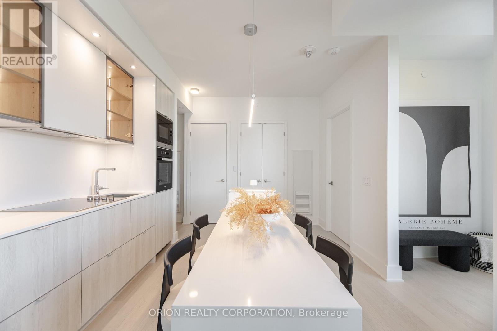 3204 - 11 Yorkville Avenue, Toronto, Ontario  M4W 1L2 - Photo 11 - C12168903