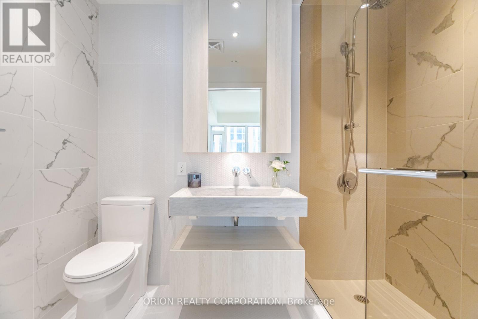 3204 - 11 Yorkville Avenue, Toronto, Ontario  M4W 1L2 - Photo 23 - C12168903
