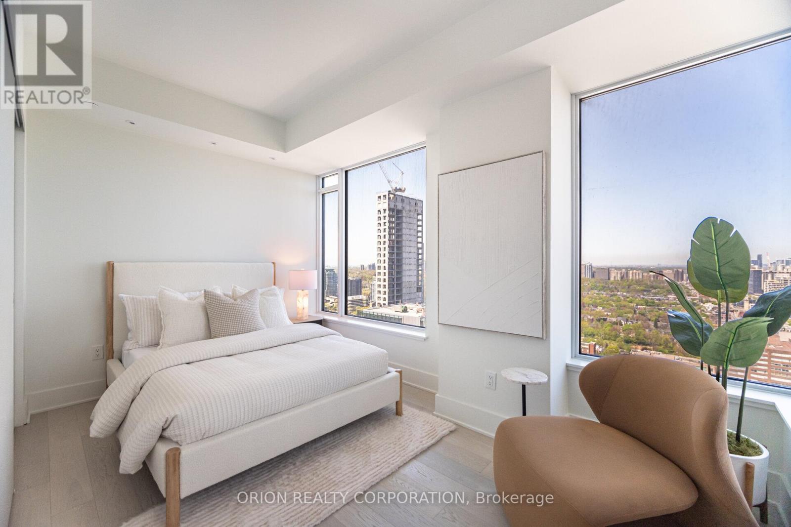 3204 - 11 Yorkville Avenue, Toronto, Ontario  M4W 1L2 - Photo 25 - C12168903