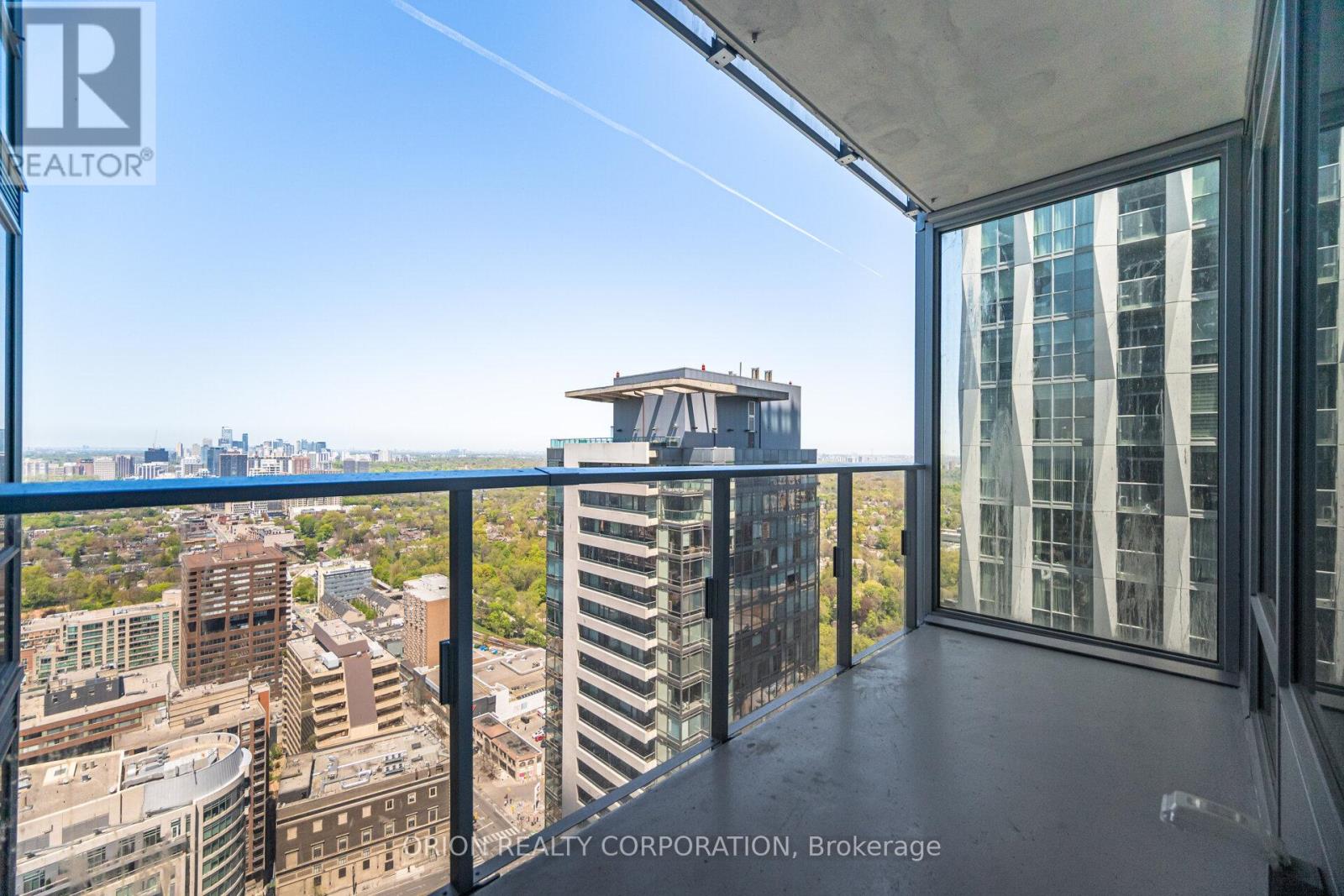 3204 - 11 Yorkville Avenue, Toronto, Ontario  M4W 1L2 - Photo 30 - C12168903