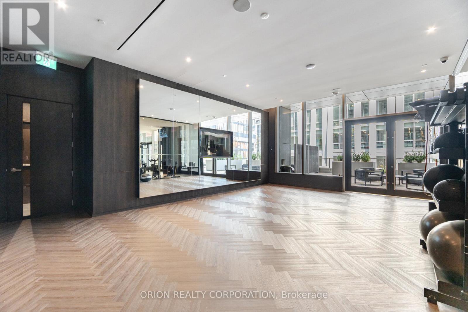 3204 - 11 Yorkville Avenue, Toronto, Ontario  M4W 1L2 - Photo 34 - C12168903