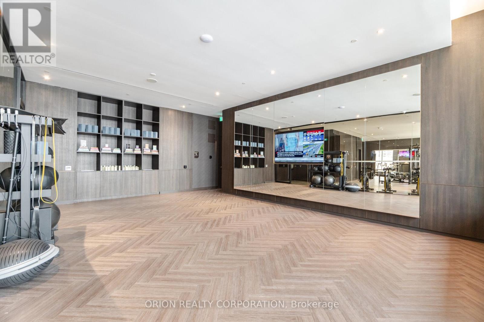 3204 - 11 Yorkville Avenue, Toronto, Ontario  M4W 1L2 - Photo 35 - C12168903