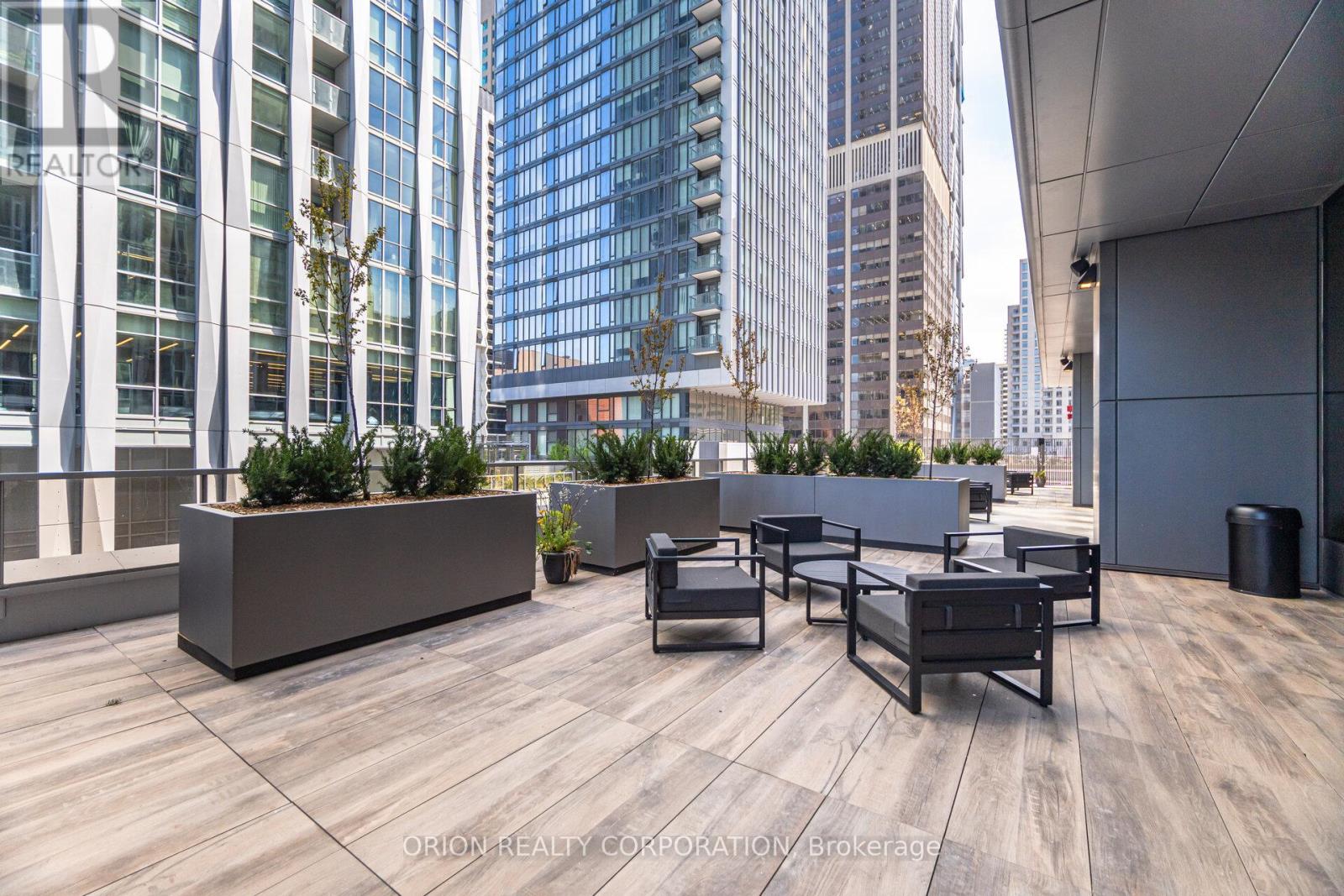 3204 - 11 Yorkville Avenue, Toronto, Ontario  M4W 1L2 - Photo 40 - C12168903