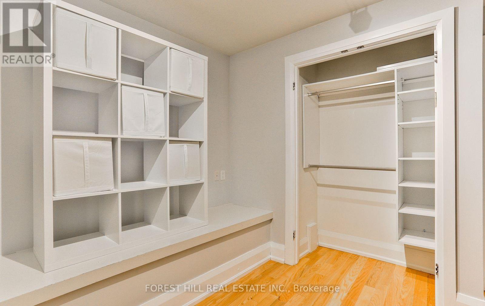 Lower - 35 Yarmouth Gardens, Toronto, Ontario  M6G 1W3 - Photo 19 - C12168925