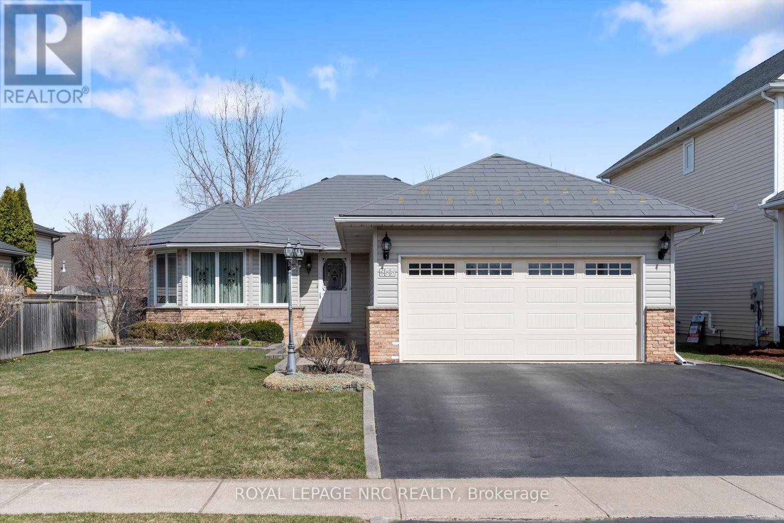 688 Line 2 Road, Niagara-On-The-Lake, Ontario  L0S 1J0 - Photo 2 - X11987950