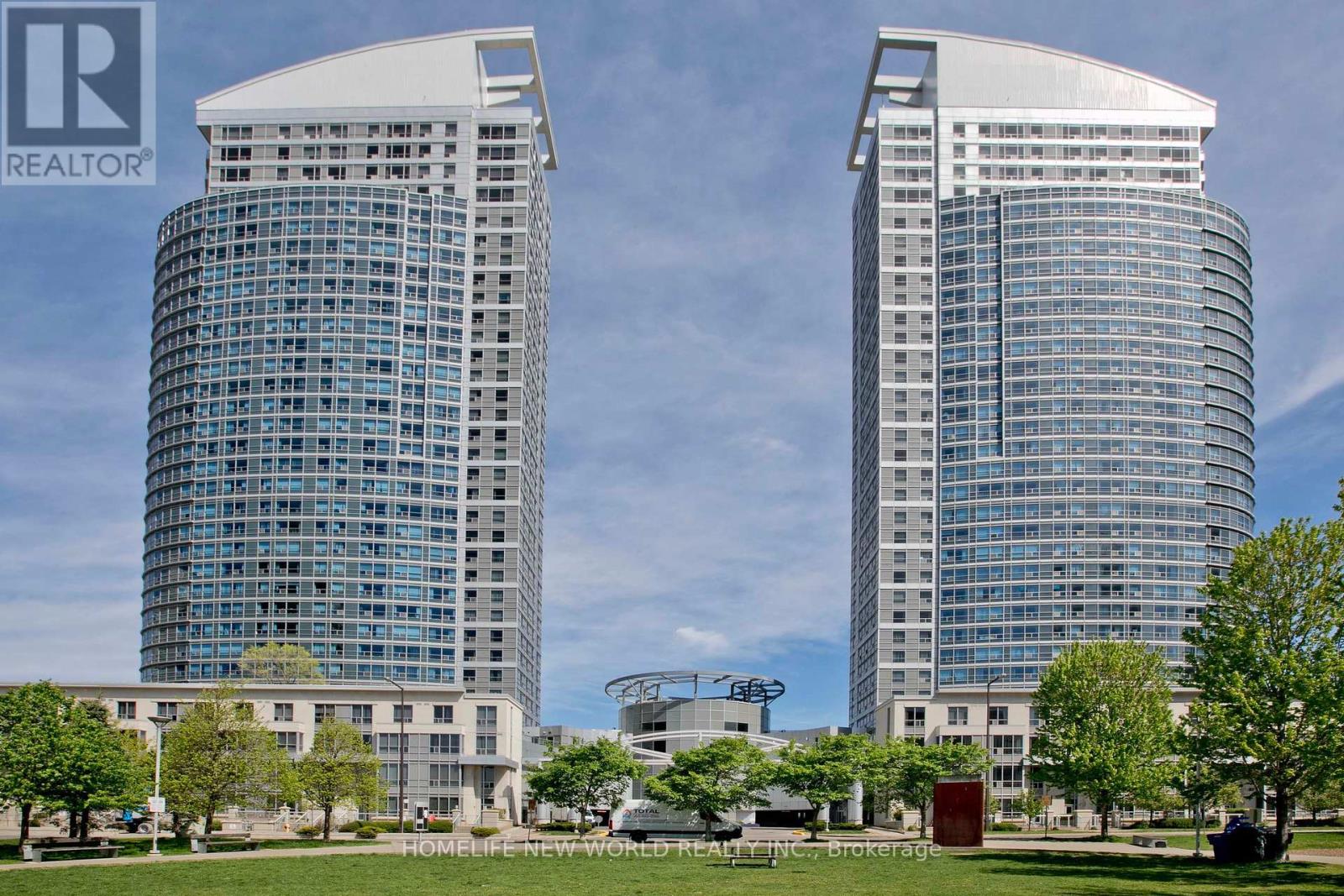 1110 - 38 LEE CENTRE DRIVE, Toronto, Ontario