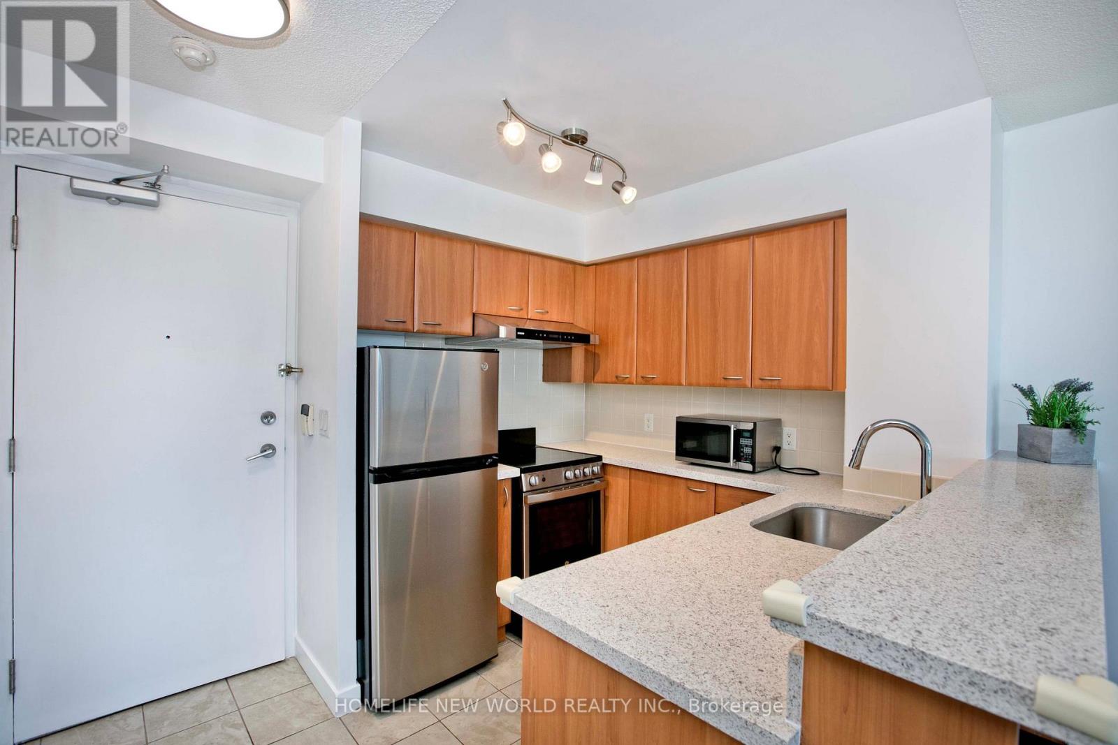 1110 - 38 Lee Centre Drive, Toronto, Ontario  M1H 3J7 - Photo 7 - E12168929