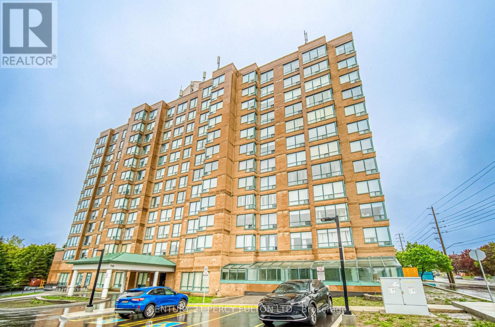 710 - 711 ROSSLAND ROAD E, Whitby, Ontario