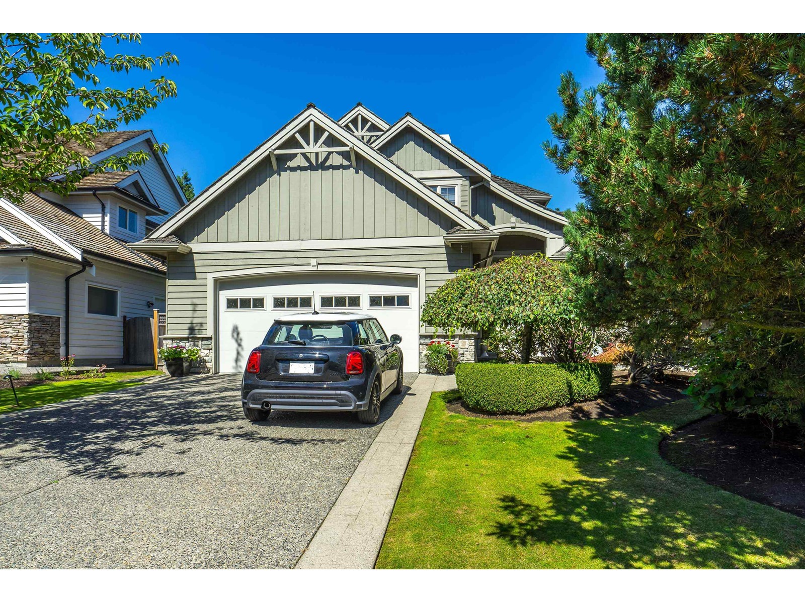 15639 37a Avenue, Surrey, British Columbia  V3Z 0H7 - Photo 1 - R2983597