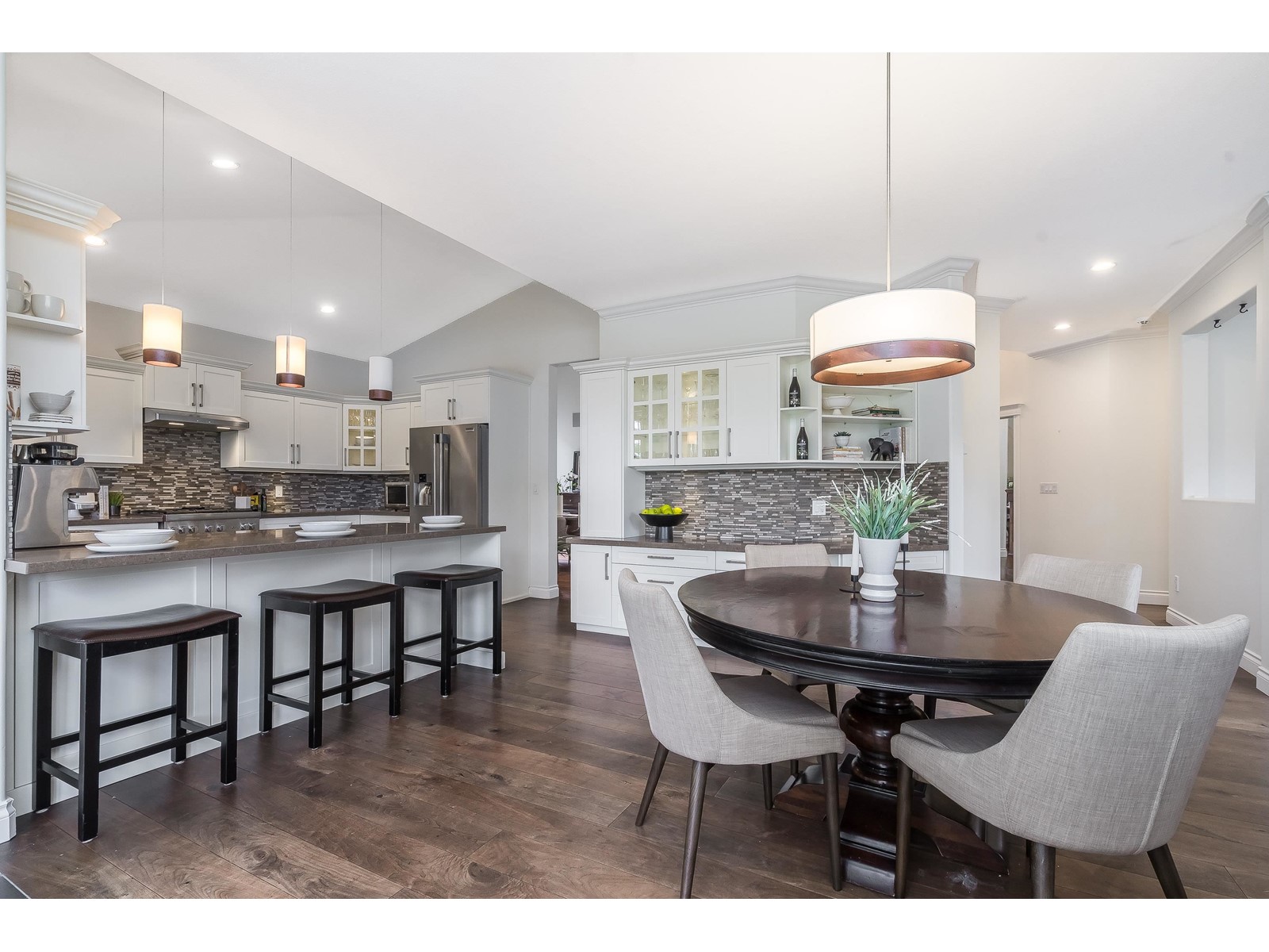 15639 37a Avenue, Surrey, British Columbia  V3Z 0H7 - Photo 10 - R2983597