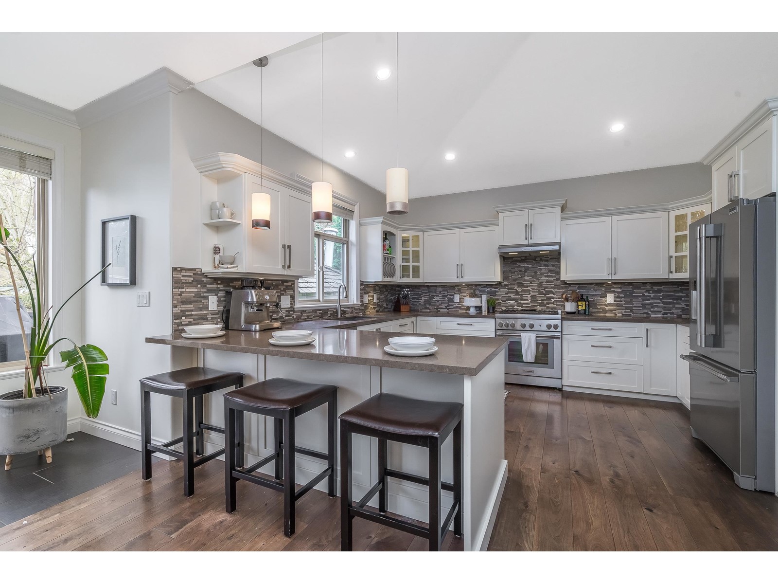 15639 37a Avenue, Surrey, British Columbia  V3Z 0H7 - Photo 11 - R2983597