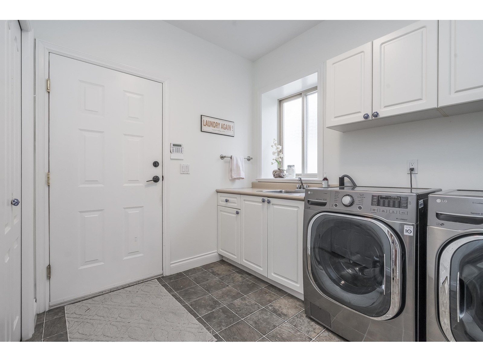 15639 37a Avenue, Surrey, British Columbia  V3Z 0H7 - Photo 19 - R2983597
