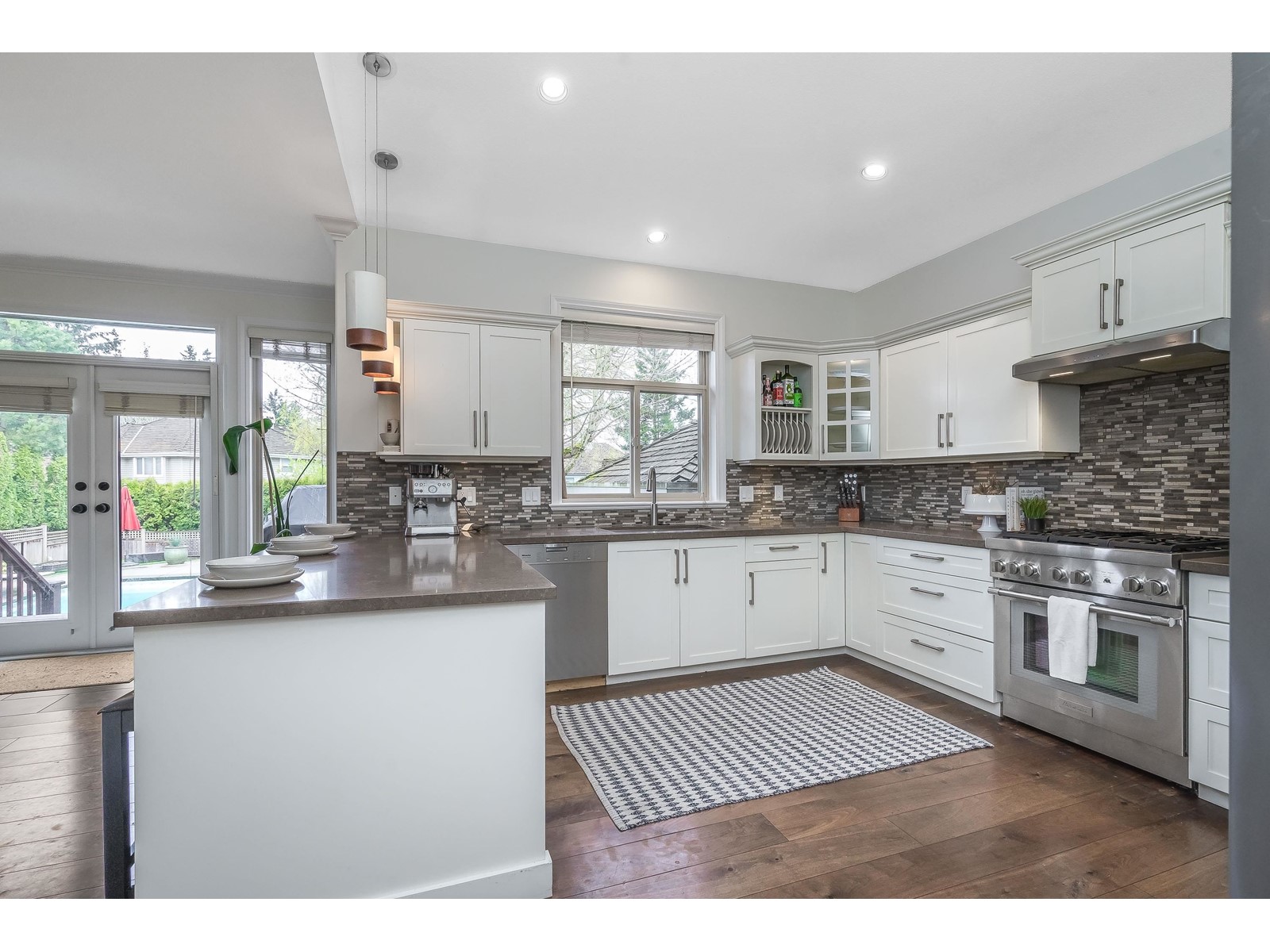 15639 37a Avenue, Surrey, British Columbia  V3Z 0H7 - Photo 13 - R2983597