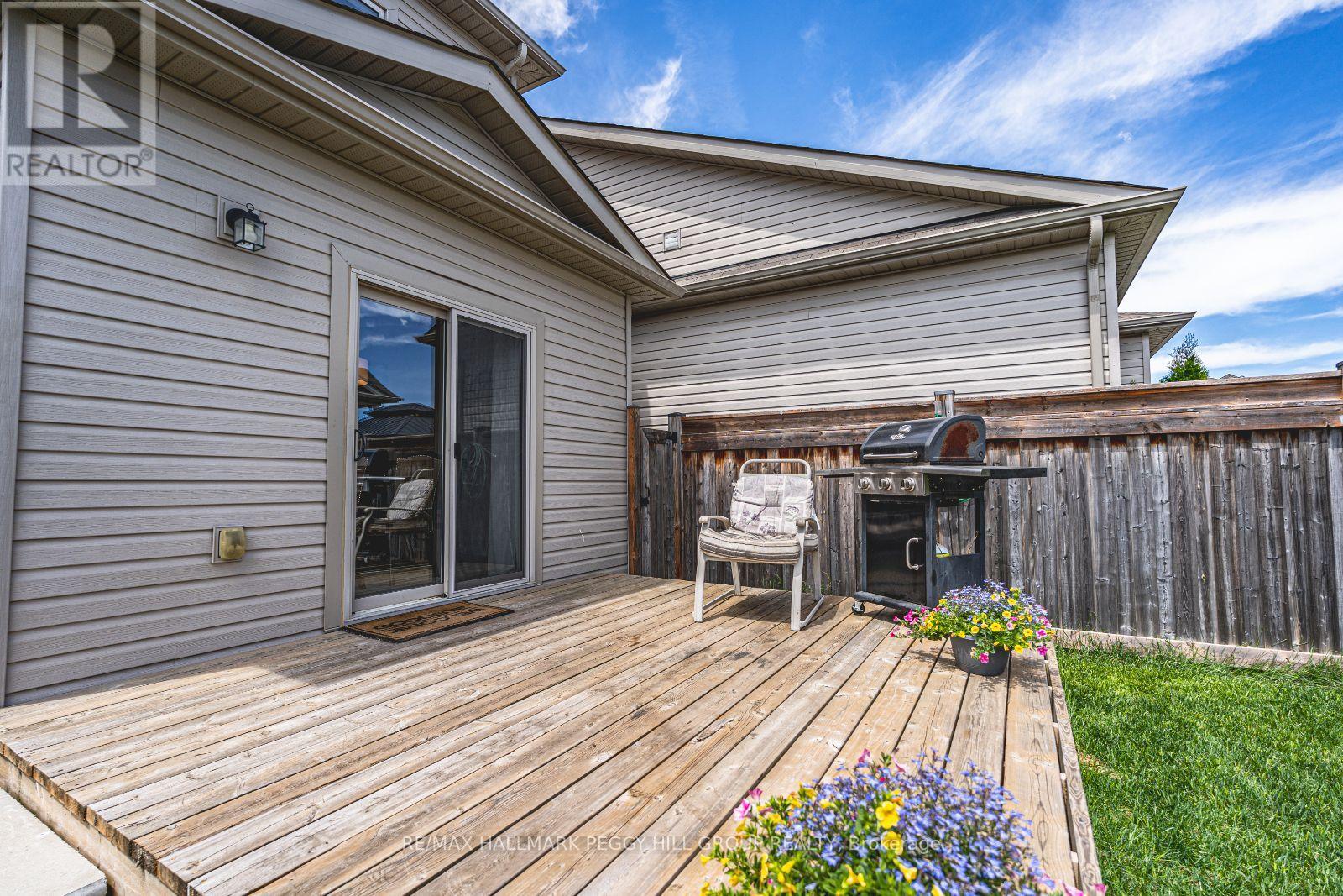 25 Mandley Street, Essa, Ontario  L3W 0B6 - Photo 15 - N12168877