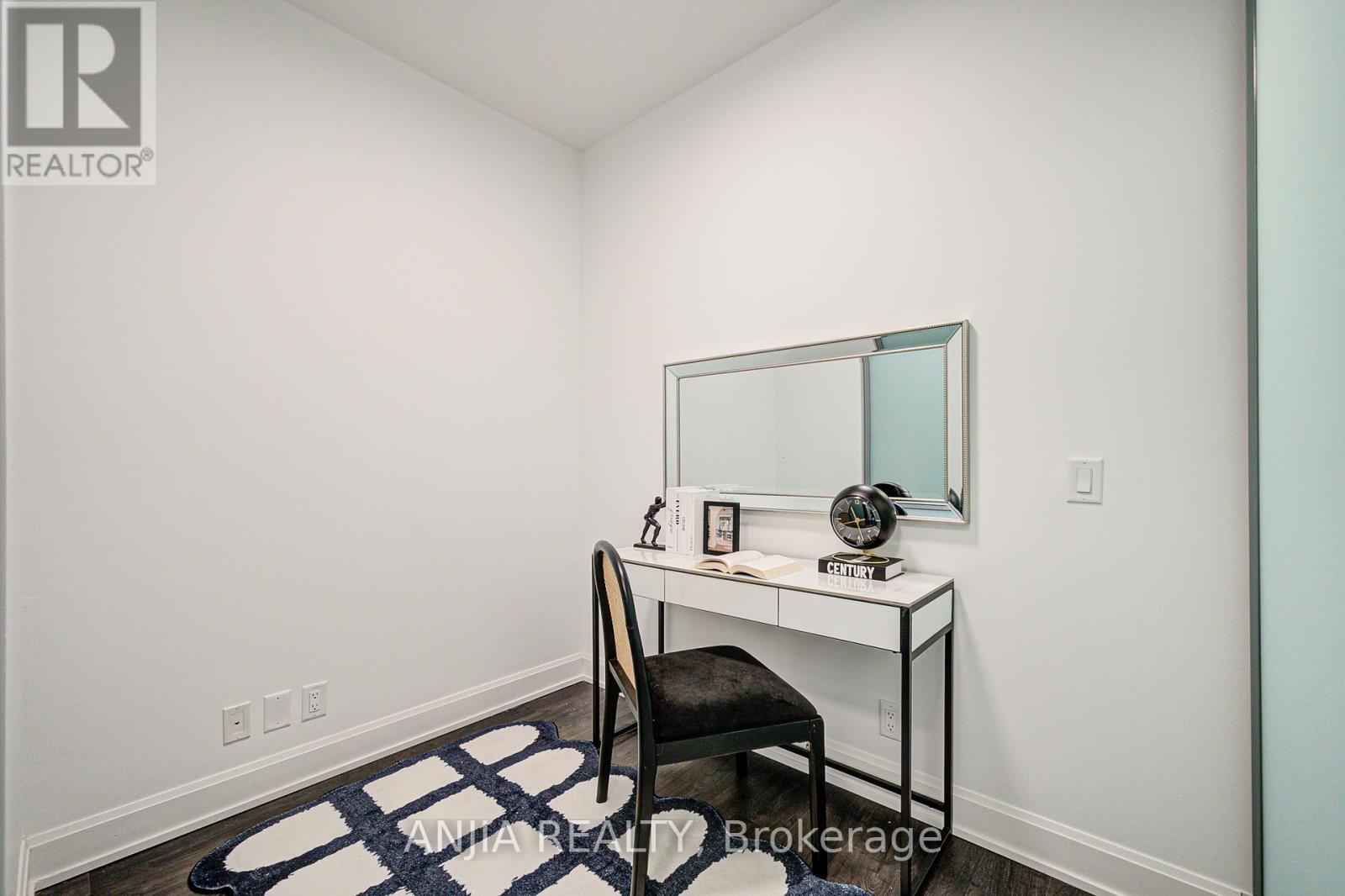 815 - 12 Gandhi Lane, Markham (Commerce Valley), Ontario  L3T 0G8 - Photo 7 - N12168979