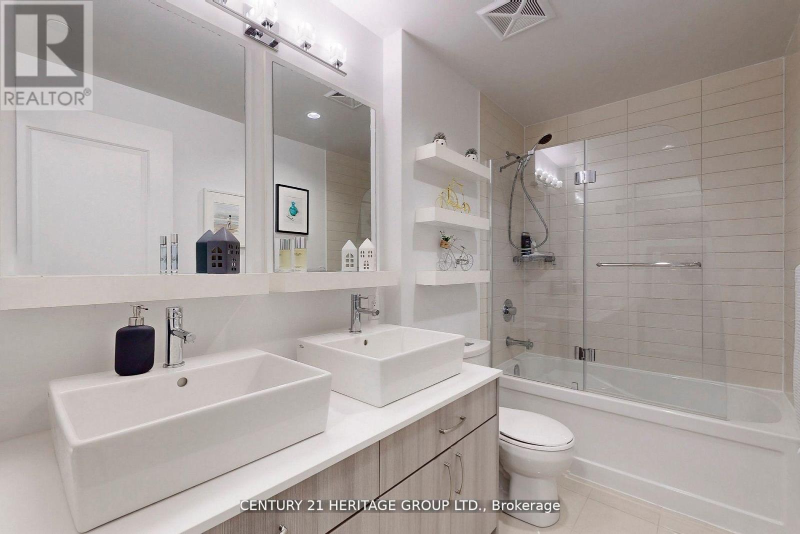 319 - 9201 Yonge Street, Richmond Hill, Ontario  L4C 6Z2 - Photo 18 - N12168980