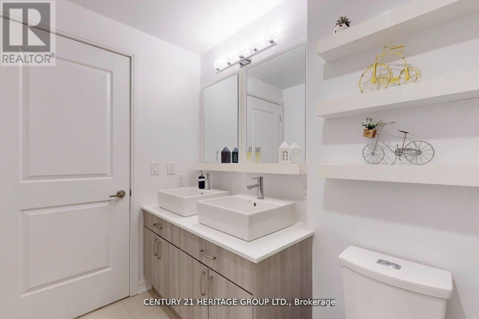 319 - 9201 Yonge Street, Richmond Hill (Langstaff), Ontario  L4C 6Z2 - Photo 19 - N12168980