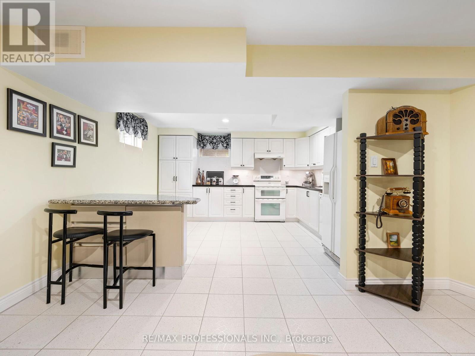 21 Majesty Court, Vaughan (East Woodbridge), Ontario  L4L 3S6 - Photo 28 - N12169048