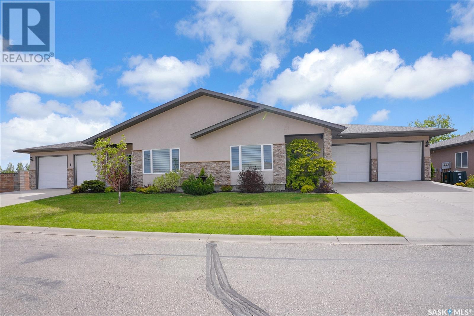 1 1590 4th Avenue, Moose Jaw, Saskatchewan  S6J 0A5 - Photo 2 - SK006857