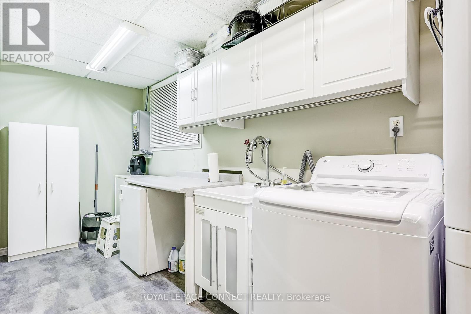 439 Woodsmere Crescent E, Pickering, Ontario  L1V 7A4 - Photo 35 - E12166823