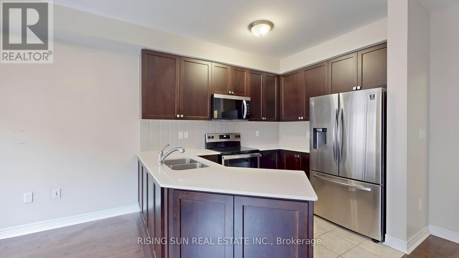49 Pearman Crescent, Brampton (Northwest Brampton), Ontario  L7A 4Y9 - Photo 9 - W12001760