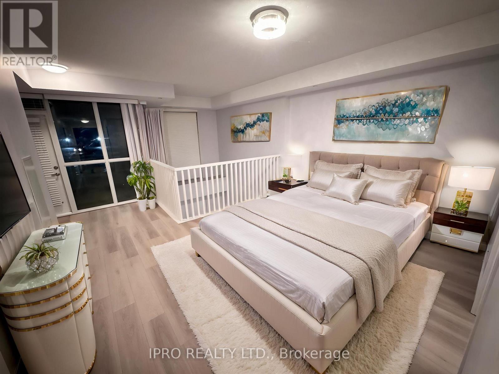 B204 - 5240 DUNDAS STREET, burlington (orchard), Ontario
