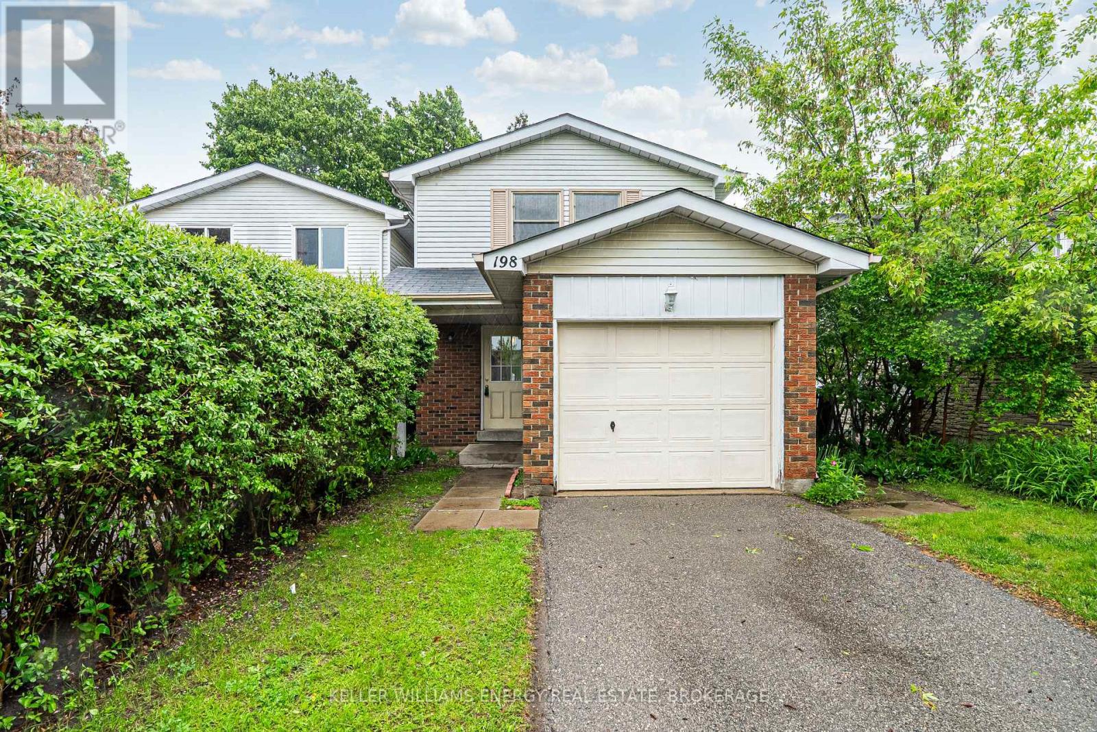 198 ORMOND DRIVE, Oshawa, Ontario