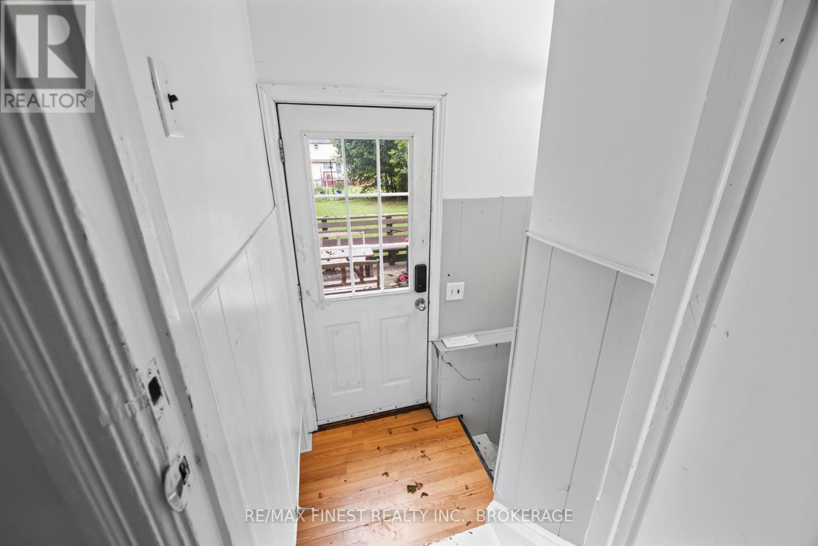 796 Portsmouth Avenue, Kingston, Ontario  K7M 1W7 - Photo 26 - X12169096