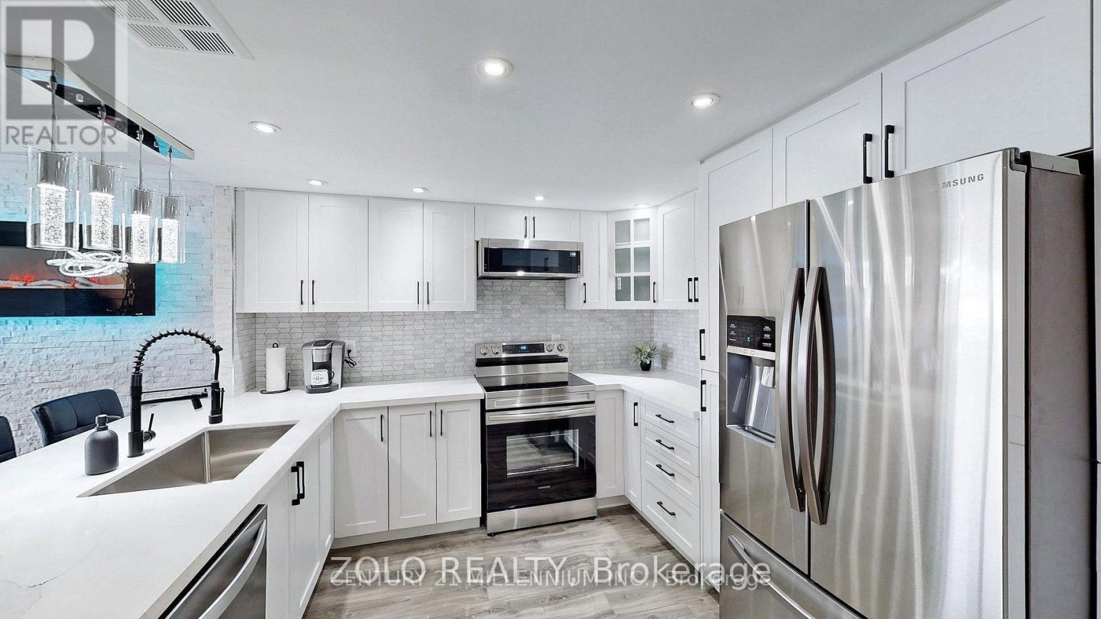 1903 - 8 Lisa Street, Brampton, Ontario  L6T 4S6 - Photo 3 - W12168824